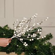 56cm White Berry Spray Christmas Tree Decoration, 4 Pack