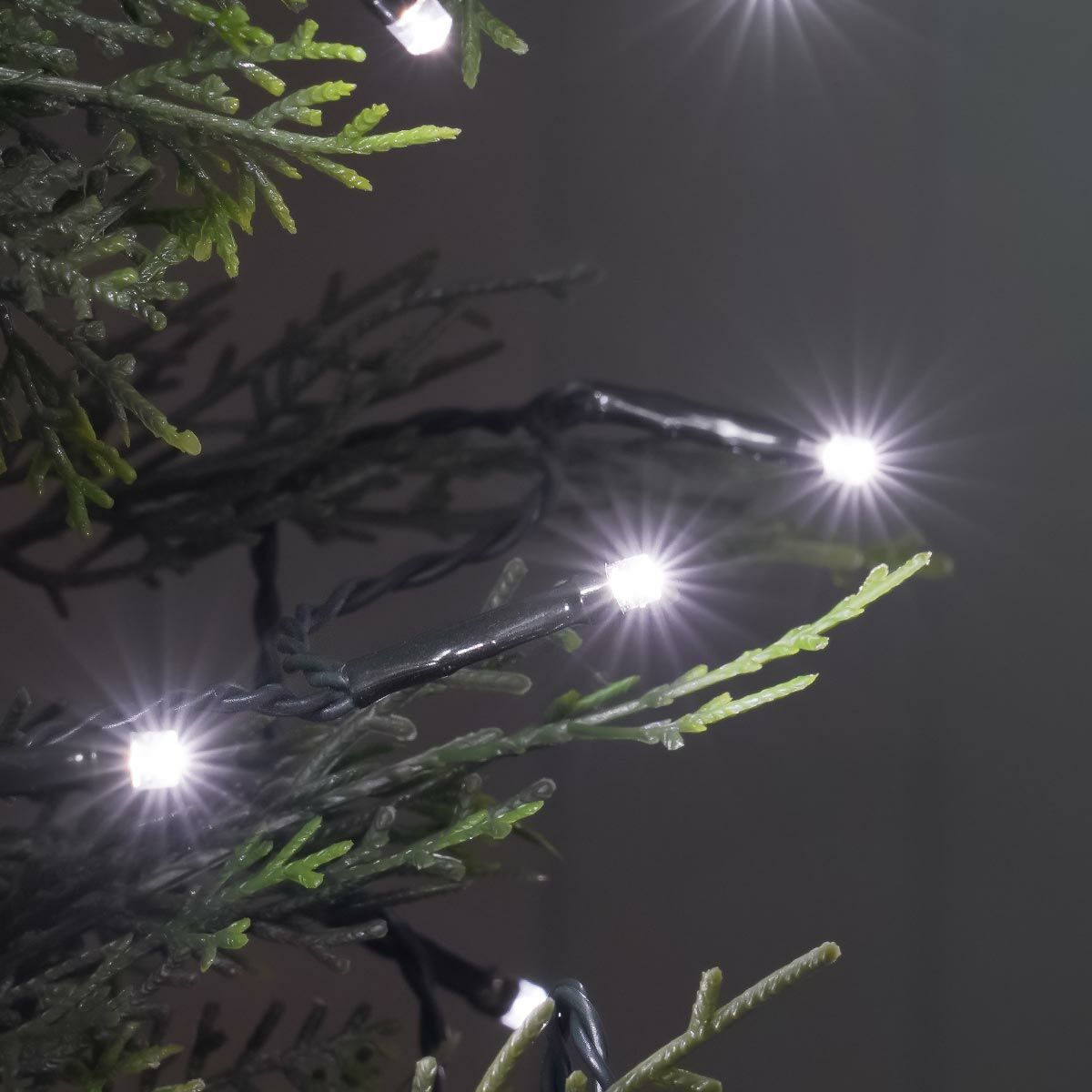 20m Indoor & Outdoor Battery Fairy Lights, White LEDs, Green Cable image 7