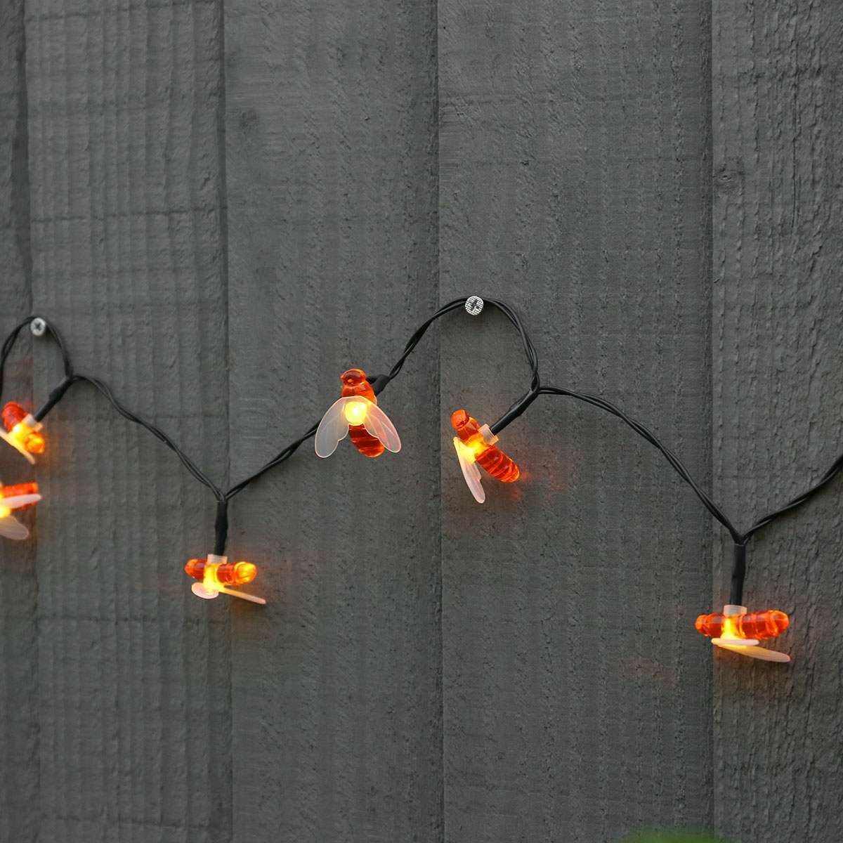 2m Outdoor Battery Bee Fairy Lights, Warm White LEDs, Green Cable image 3