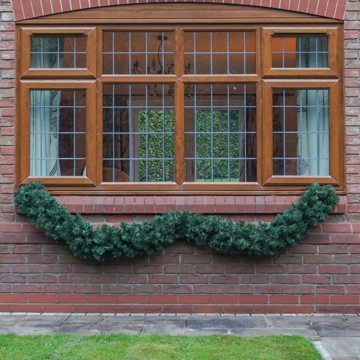 2.5m Outdoor Green Commercial Christmas Garland image 1