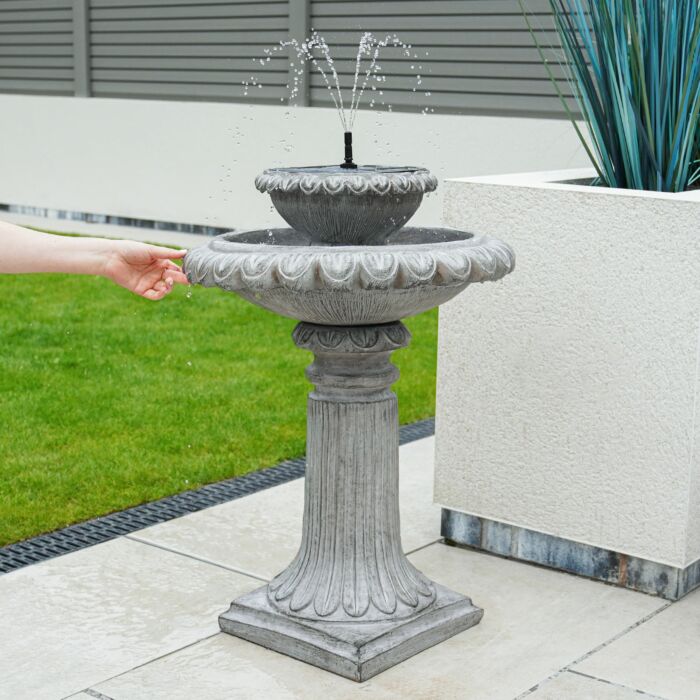 Hen imod Admin accent Solar Victoriana Tiered LED Water Feature