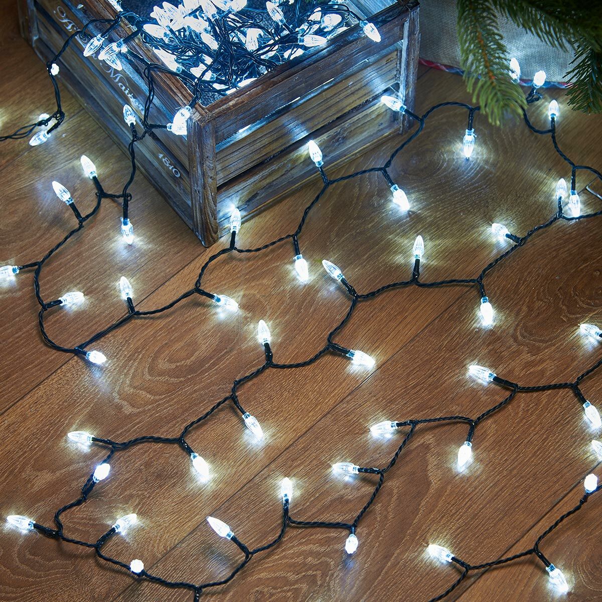 23.9m Indoor & Outdoor Traditional Diamond Christmas Tree Fairy Lights, 400 White LEDs image 3