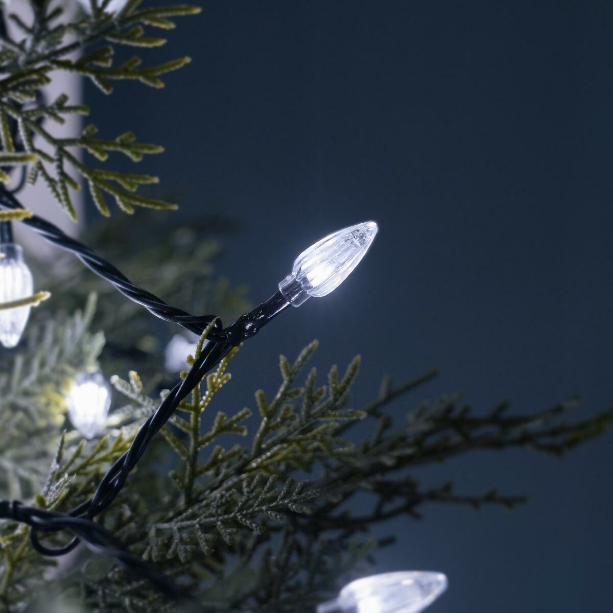 23.9m Indoor & Outdoor Traditional Diamond Christmas Tree Fairy Lights, 400 White LEDs image 4